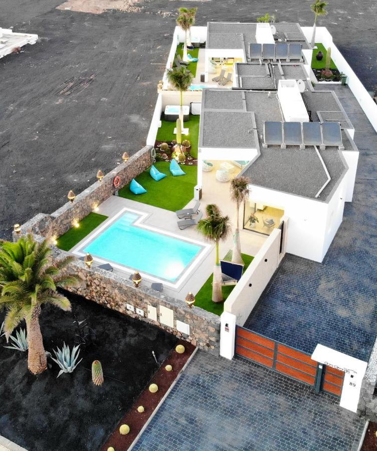 Sea Breeze Villas Lapa And Claca Playa Blanca Dış mekan fotoğraf