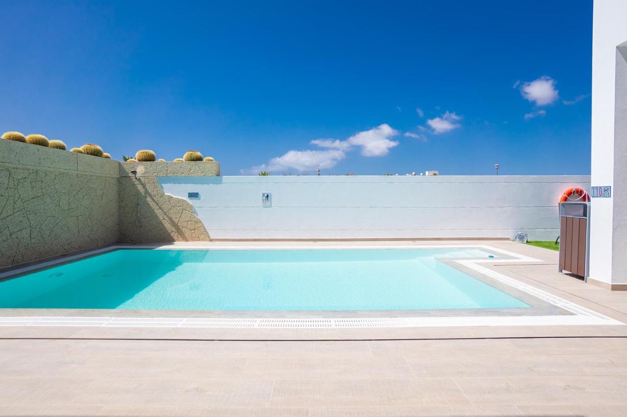Sea Breeze Villas Lapa And Claca Playa Blanca Dış mekan fotoğraf