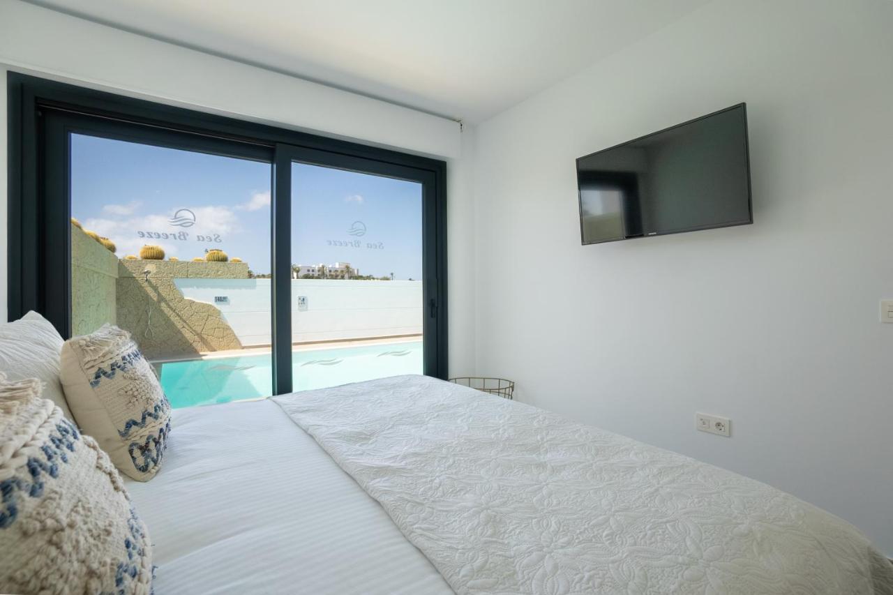 Sea Breeze Villas Lapa And Claca Playa Blanca Dış mekan fotoğraf