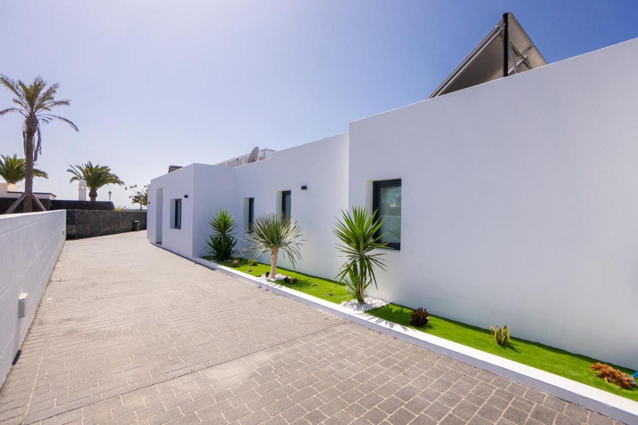 Sea Breeze Villas Lapa And Claca Playa Blanca Dış mekan fotoğraf